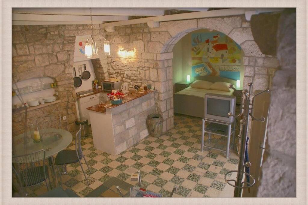 Kuchyň nebo kuchyňský kout v ubytování Korcula Studio Apartment Lisa