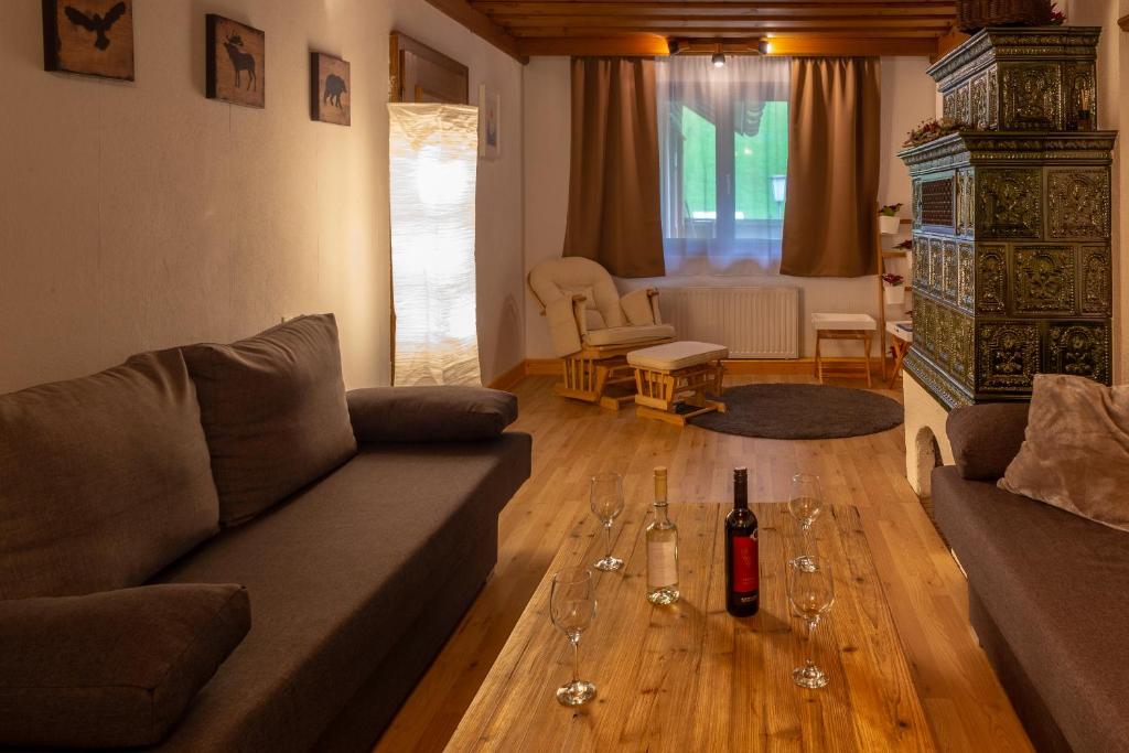 Posezení v ubytování Four Seasons Lodge