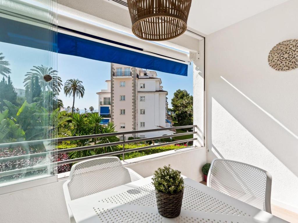 A balcony or terrace at Estudio en medina garden