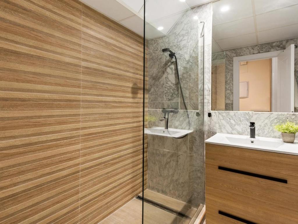 A bathroom at Estudio en medina garden