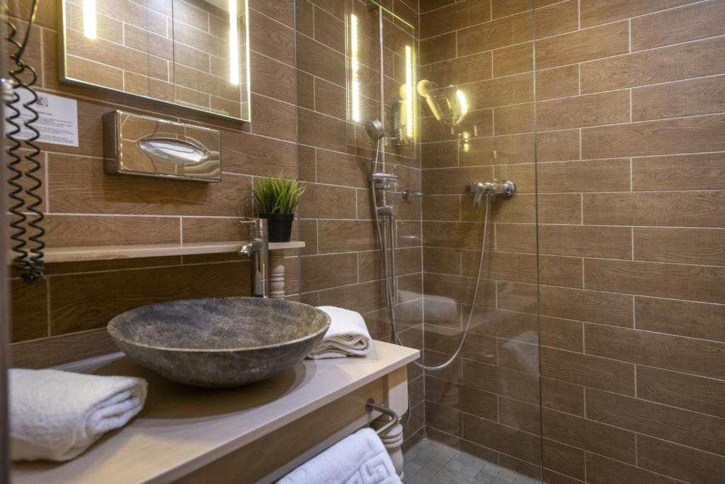 Koupelna v ubytování Oxigén Family Hotel Noszvaj