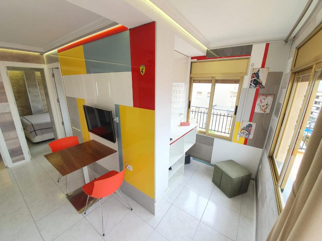 TV a/nebo společenská místnost v ubytování Apartamento en Salou con las vistas al Port Aventura