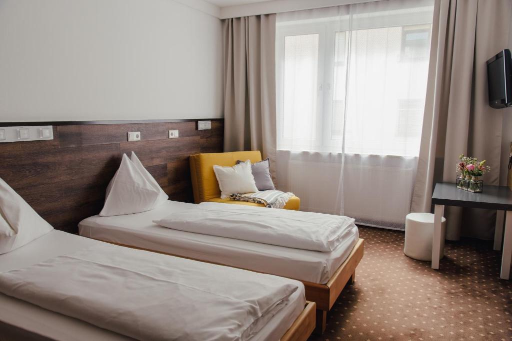 Hotel Drei Kreuz - Self Check In - Resim 5