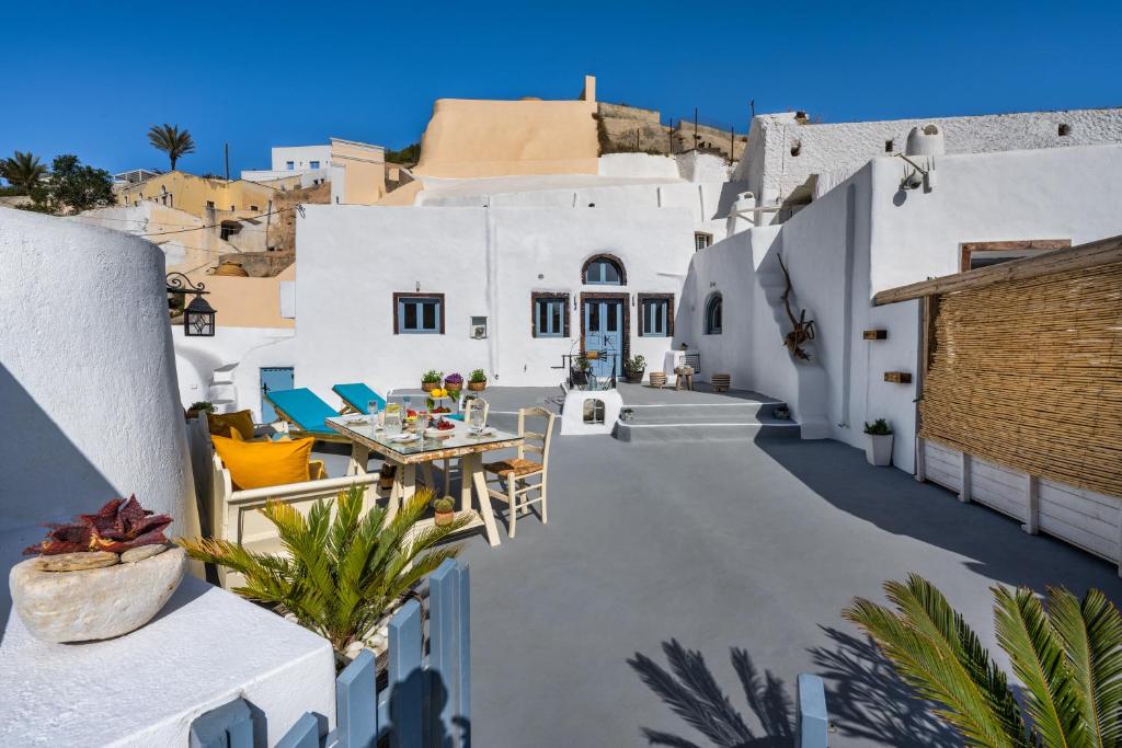 villa mystagoge cave pool jacuzzi cellar and hammam vothon greece booking com