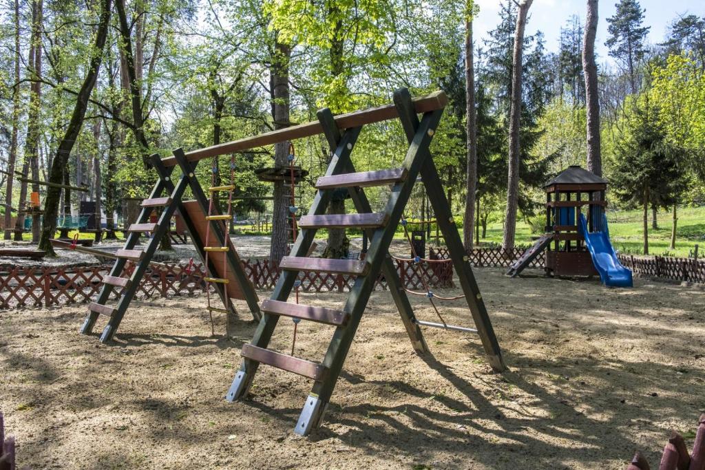 Herní místnost nebo prostor pro děti v ubytování Oxigén Family Hotel Noszvaj