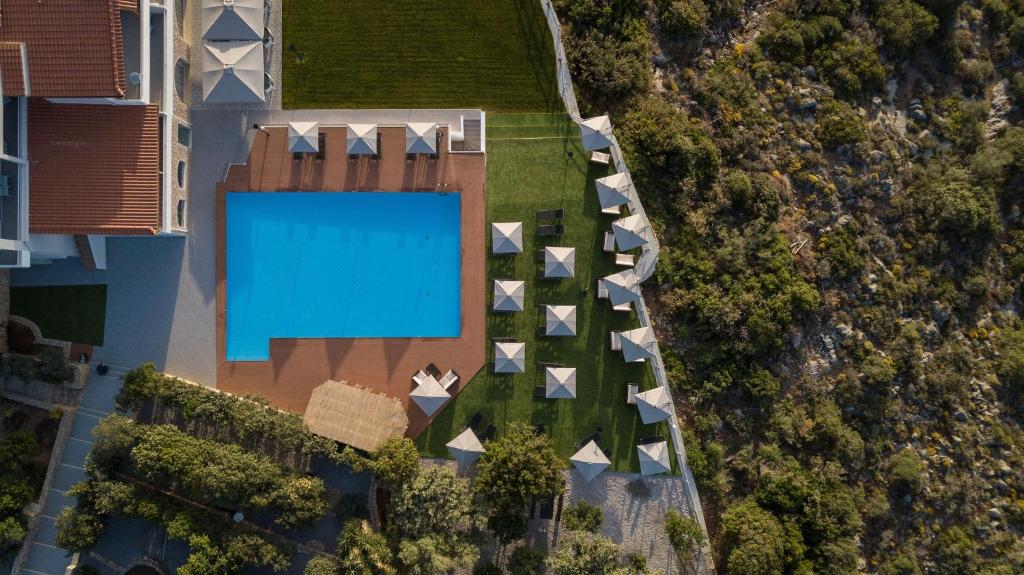 Bazén v ubytování ALKINOI RESORT AND SPA nebo v jeho okolí