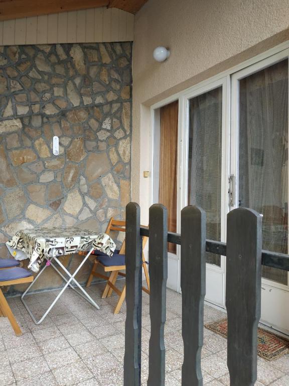 Zdjęcie z galerii obiektu Fonyód Nyaraló w mieście Fonyód