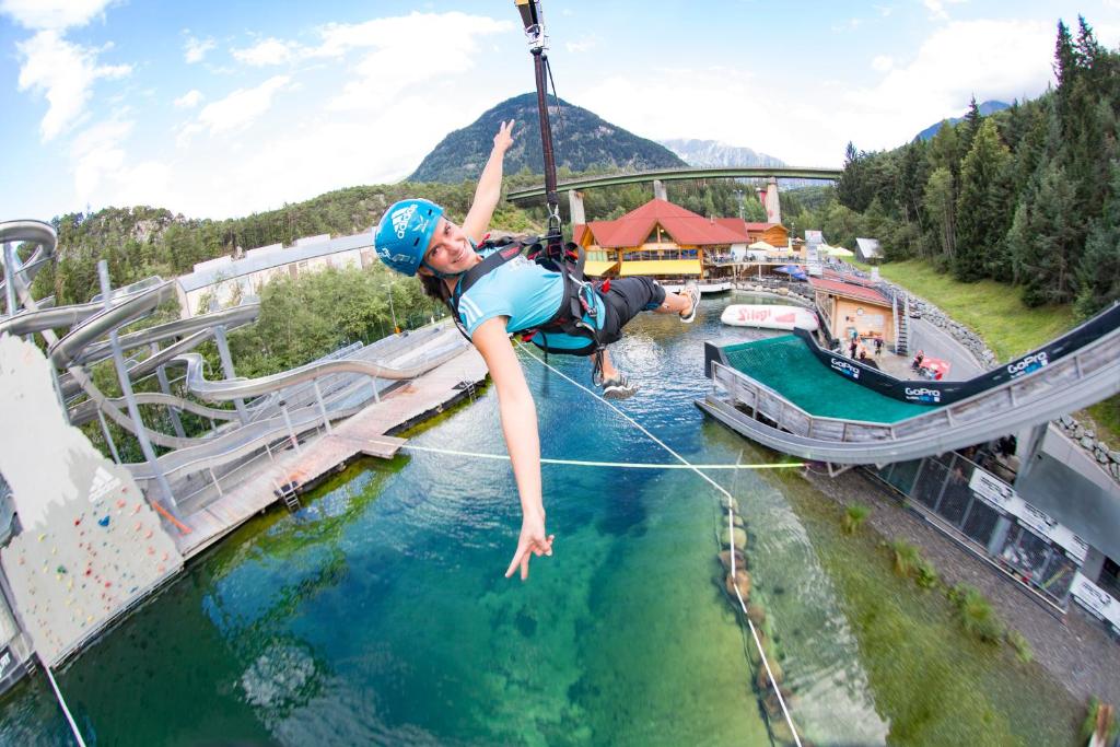 Bazén v ubytování Hotel Bergwelt nebo v jeho okolí