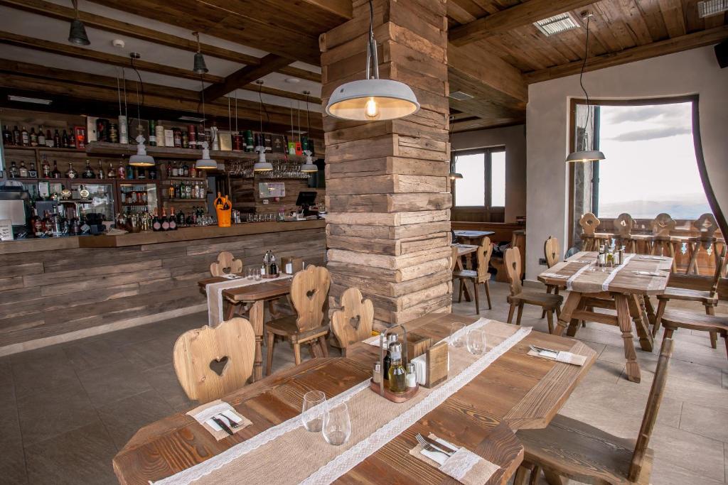 Restaurace v ubytování Yager Chalet