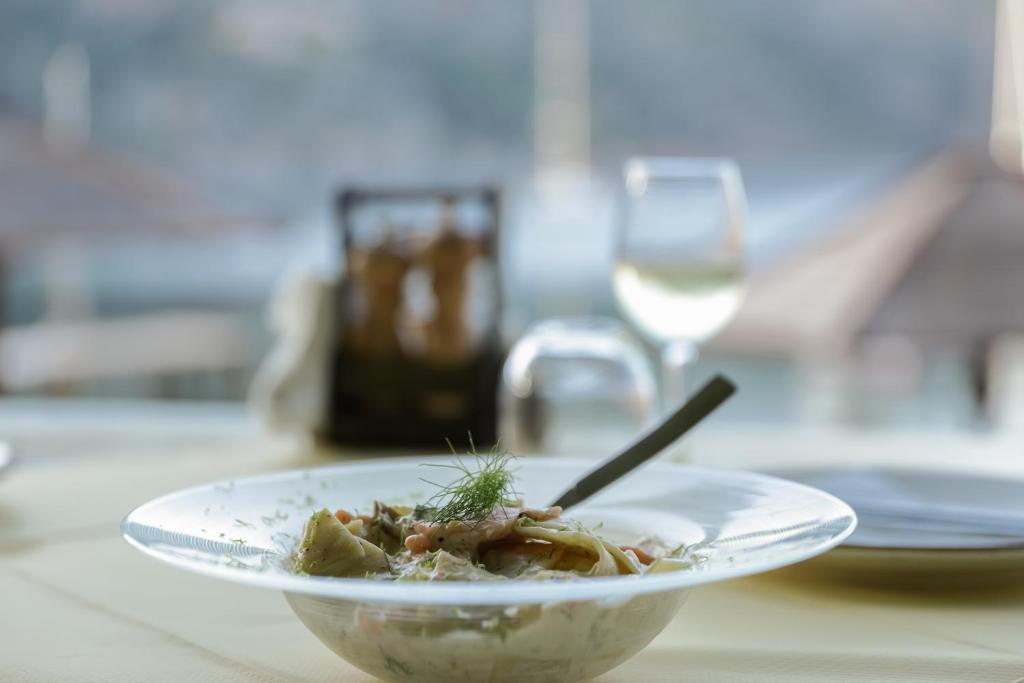 Nápoje v ubytovaní Akrotiri B&B