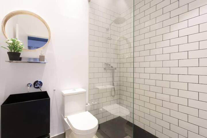Koupelna v ubytování Sevilla deluxe suites