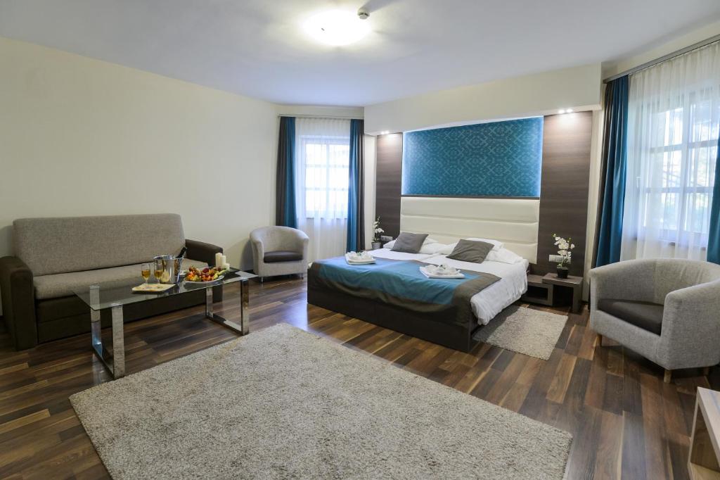 Hotel Villa Völgy Wellness & Konferencia - Double Or Twin Room With Extra Bed