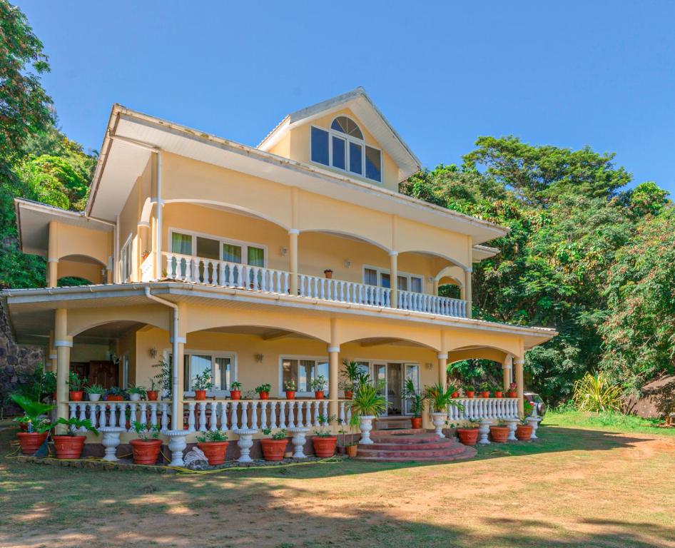 Zahrada ubytování SeyBreeze Villa