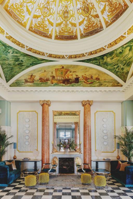 The Queens Hotel - Housity