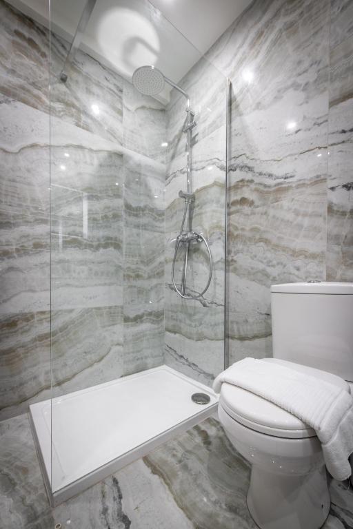 Electra Residence - Luxury Central Beachview Apartment - 18