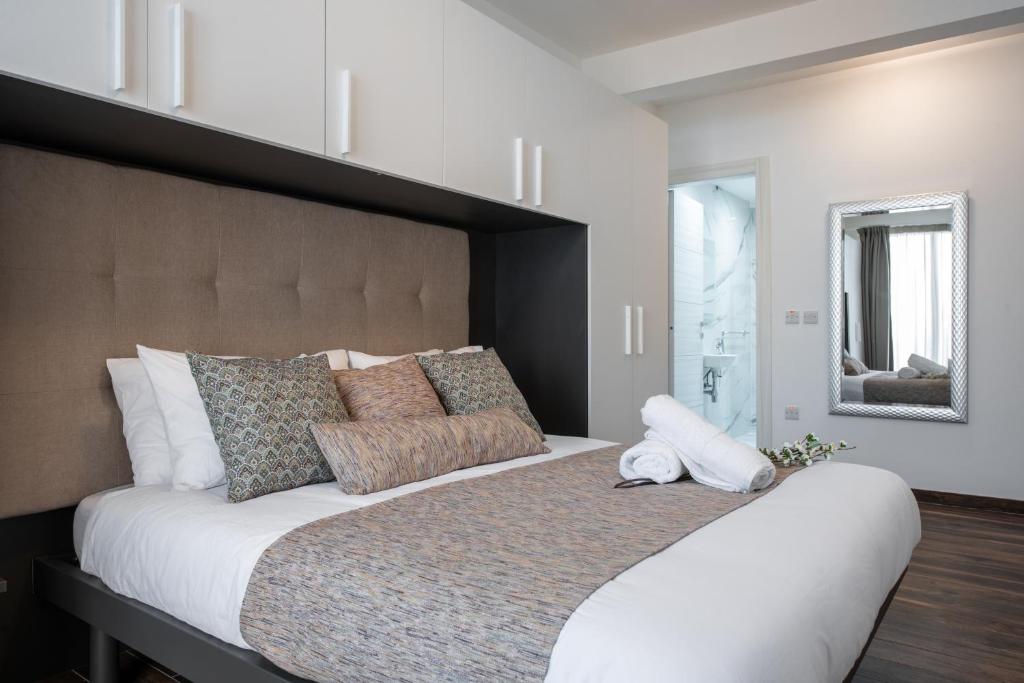 Electra Residence - Luxury Central Beachview Apartment - 14