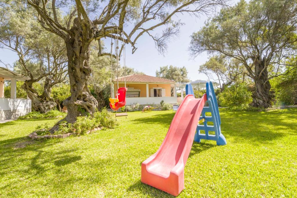 Vonkajšia záhrada v ubytovaní Villa Hector