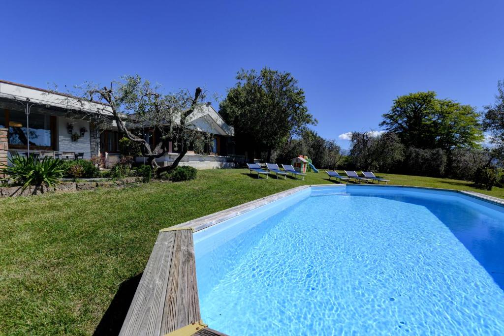Bazén v ubytovaní Casa Raffaella -Ciao Vacanze- alebo v jeho blízkosti