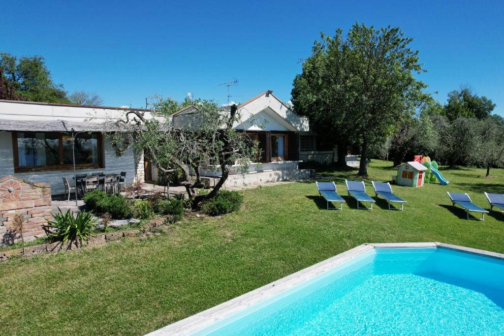 Bazén v ubytovaní Casa Raffaella -Ciao Vacanze- alebo v jeho blízkosti