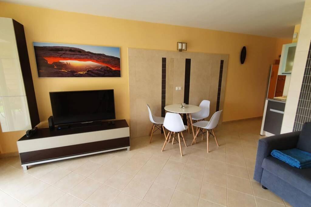 Posedenie v ubytovaní Igényes 4 fős apartman közvetlen a strandnál