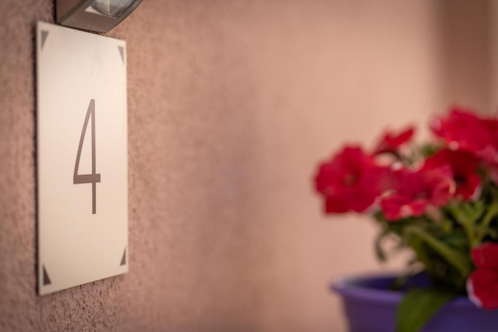 Modular Bungalows With Heated Pool Artemis Greece - 9