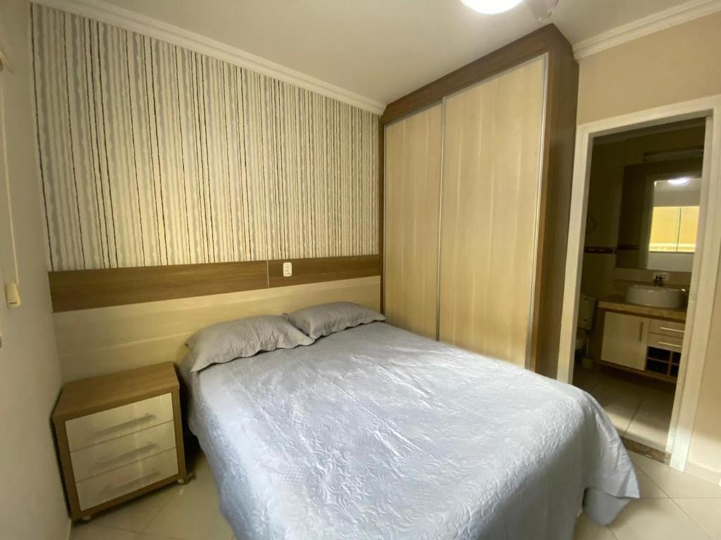  A323 - COBERTURA DUPLEX COM PISCINA - ED. SANTIAGO