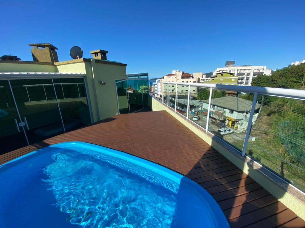  A323 - COBERTURA DUPLEX COM PISCINA - ED. SANTIAGO