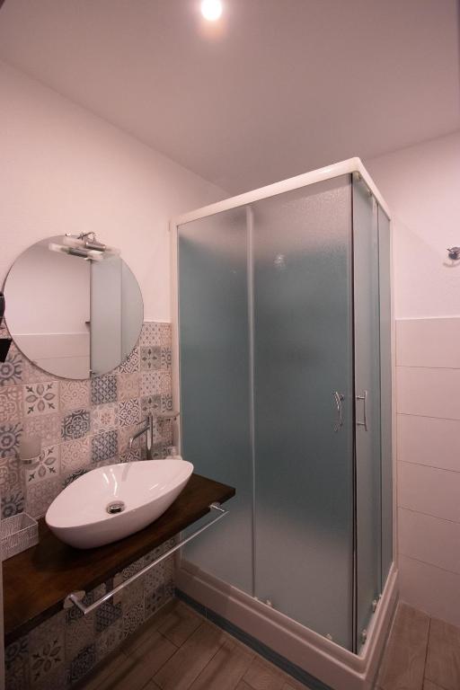 un posto al sole - Habitación Doble Con Baño Privado
