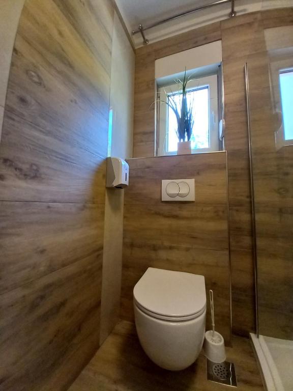 Koupelna v ubytování Garfild 1 Guest House