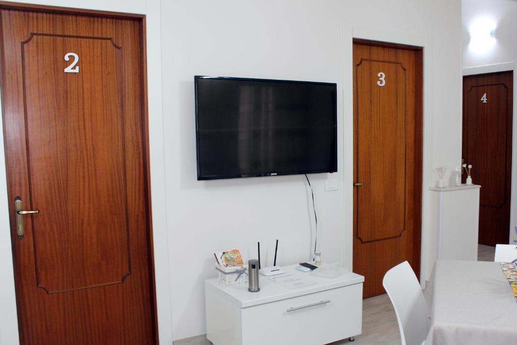 TV a/nebo společenská místnost v ubytování B&B Ciccannina