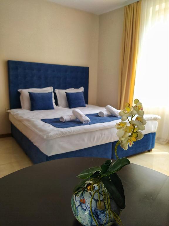 Kleptuzaparts - One-Bedroom Apartment