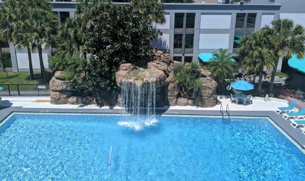Opal Hotel & Suites photo