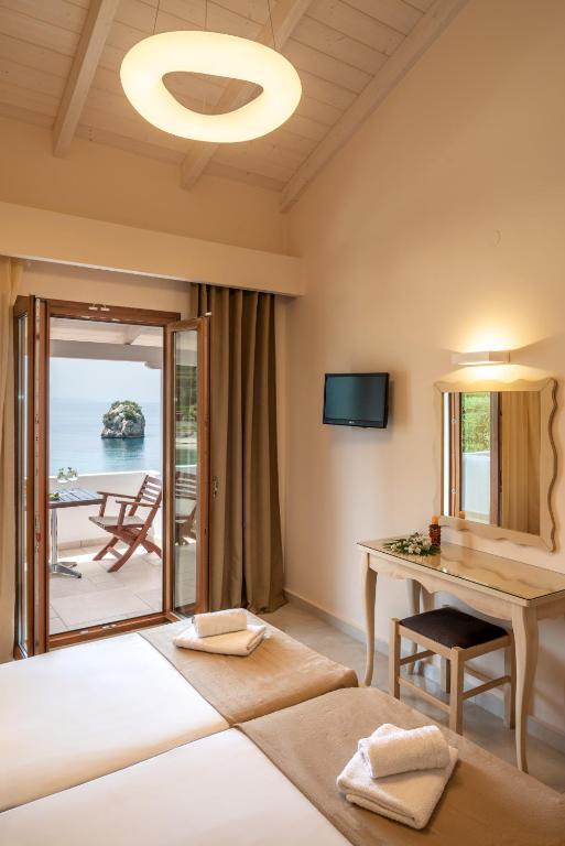 Krioneri Beach Studios - 17