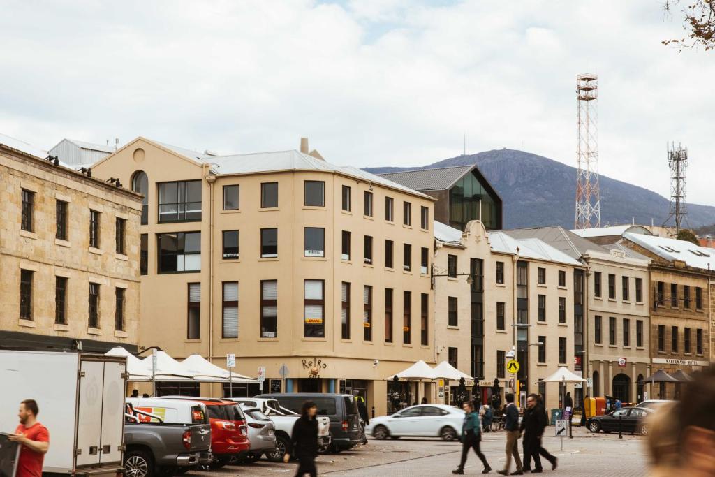 Nespecifikovaný výhled na hory nebo výhled na hory při pohledu z aparthotelu
