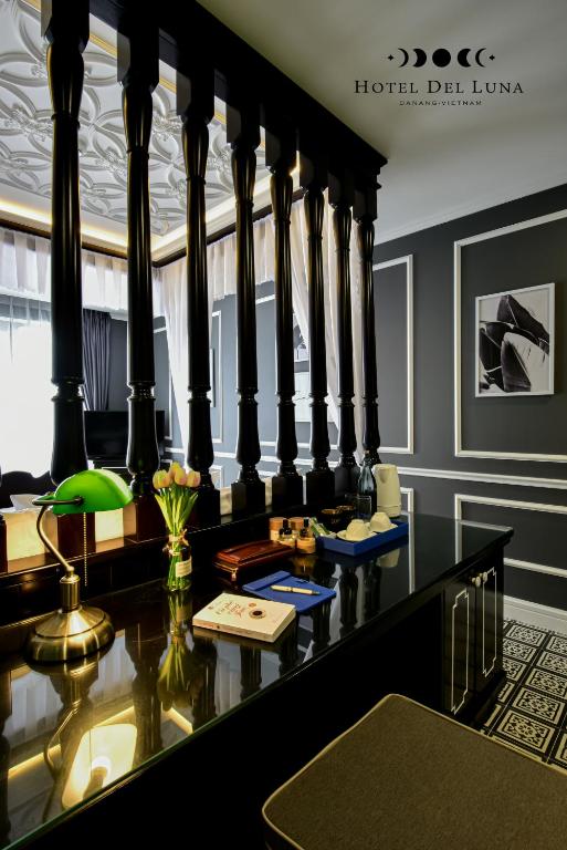 Suite Có Giường Cỡ King Và Ban Công - Tầng Cao