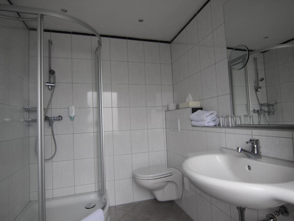 Koupelna v ubytování Hotel Linden