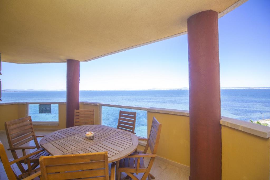 A general sea view or a sea view taken from Az apartmant