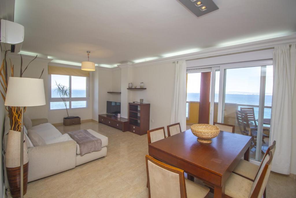 A seating area at Spanish Connection - Playa Principe