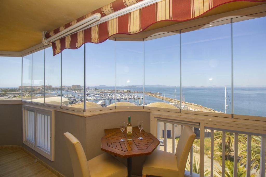 A general sea view or a sea view taken from Az apartmant