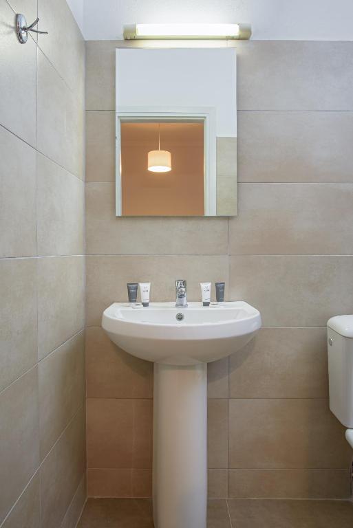 Venus Minimal Hotel - 11