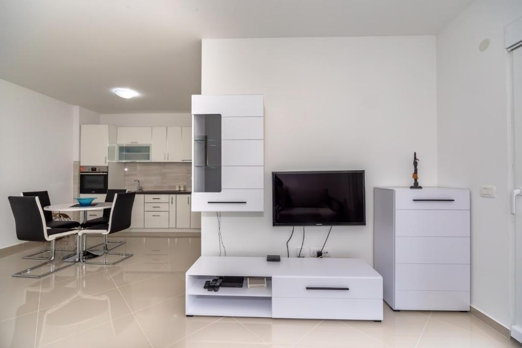 Kuhinja ili čajna kuhinja u objektu Apartman A13 Šušanj