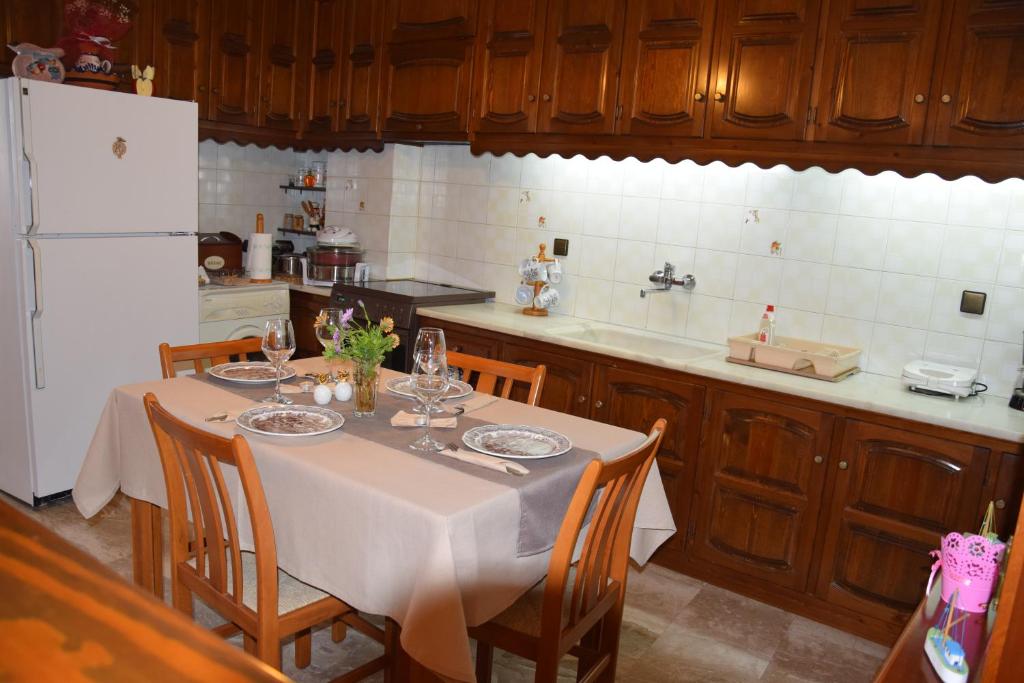 Kuchyň nebo kuchyňský kout v ubytování Naoussa Center Cycladic House