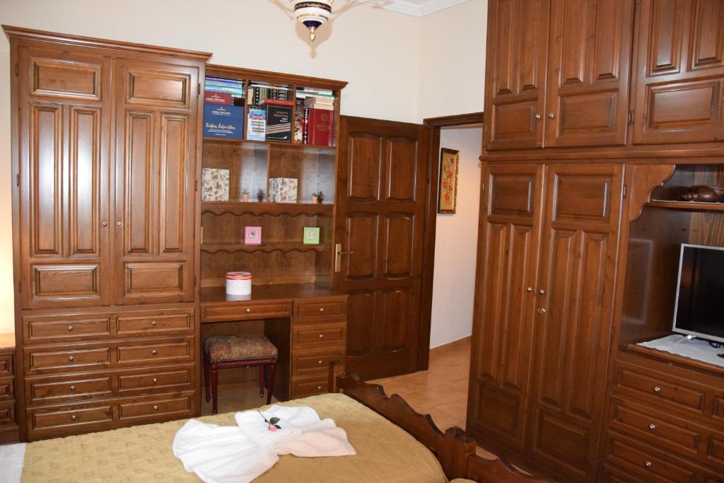Kuchyň nebo kuchyňský kout v ubytování Naoussa Center Cycladic House