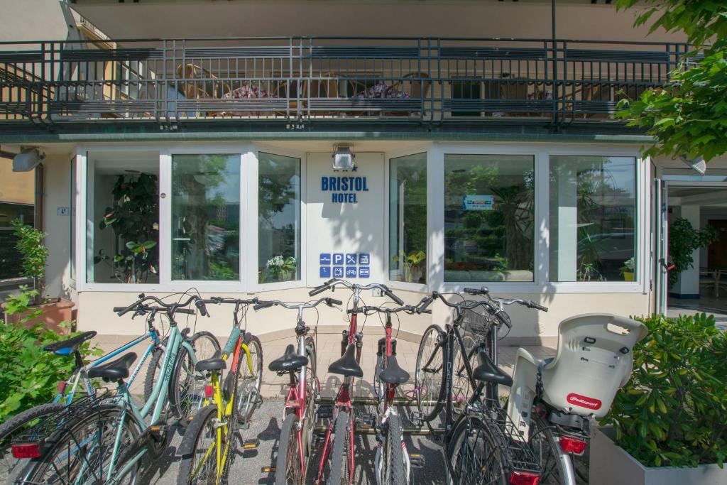 Jízda na kole v ubytování Hotel Bristol - a 30 mt dalla spiaggia nebo okolí