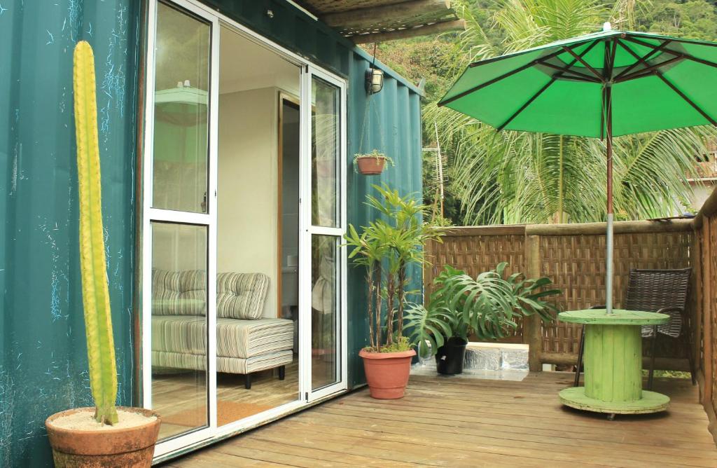  Suíte Saíra Container