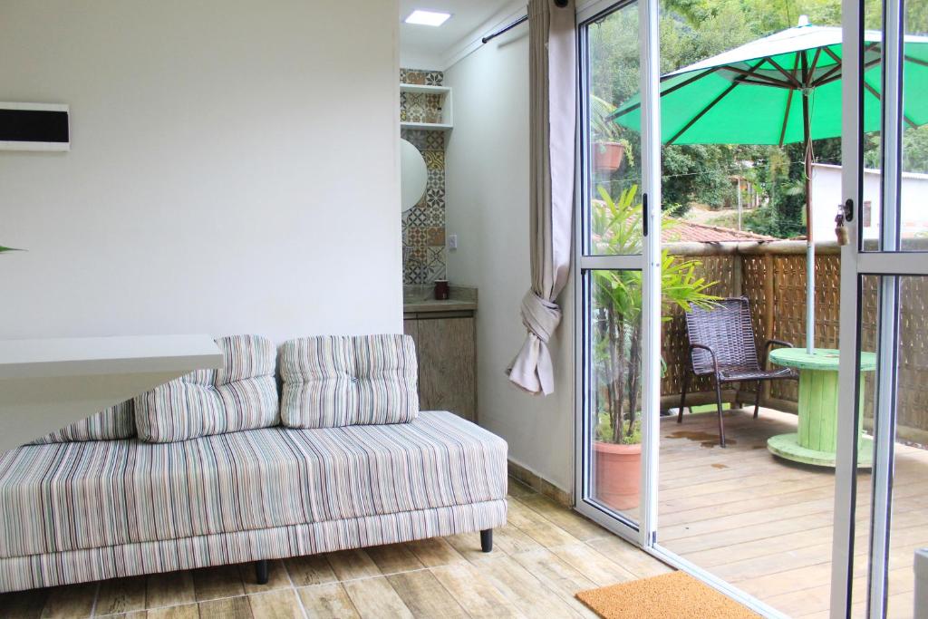  Suíte Saíra Container