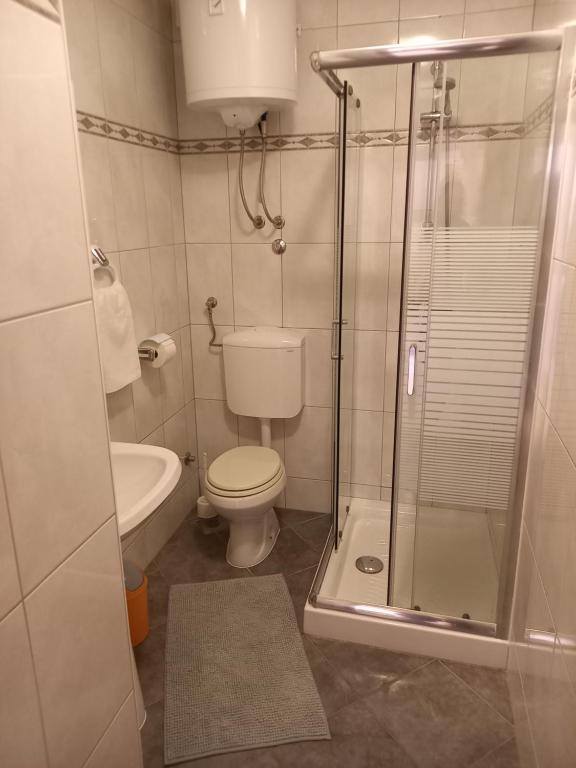 Kúpeľňa v ubytovaní Apartments Mirjana Baška