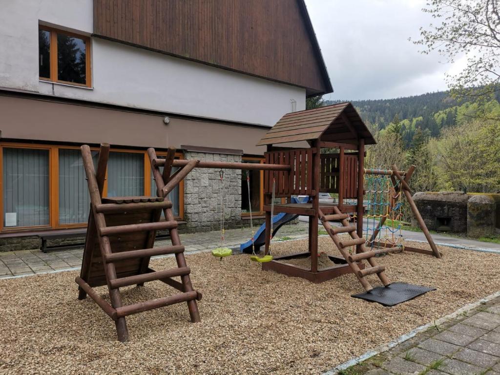 Herní místnost nebo prostor pro děti v ubytování Parkhotel Harrachov