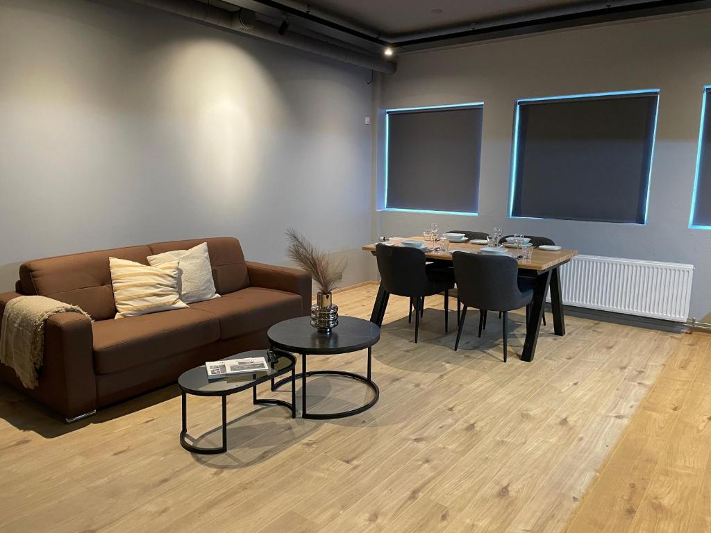 Posezení v ubytování North Apartments Suites