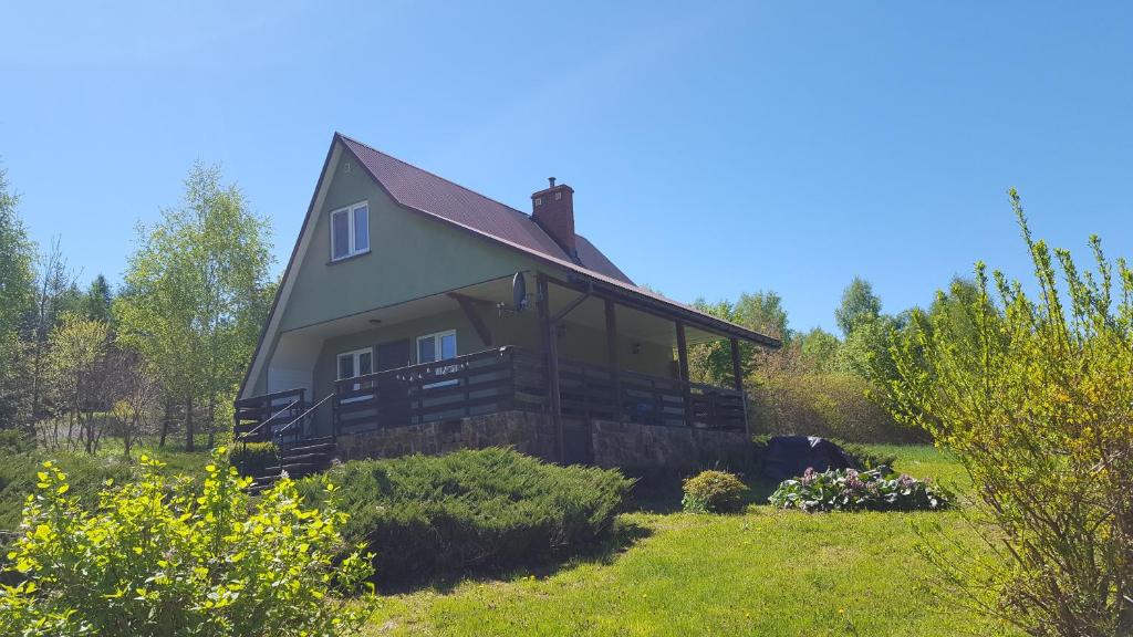 Vonkajšia záhrada v ubytovaní Domek pod Widetą